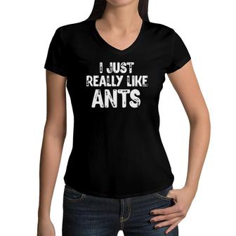 Ant Keeper Insect Lover Men Boys Kids Ants Women V-Neck T-Shirt | Mazezy