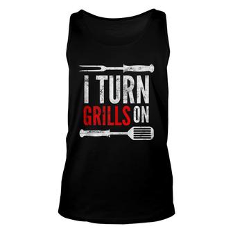 Mens Funny Grilling Barbecue Pun | I Turn Grills On Dad Joke Unisex Tank Top - Seseable
