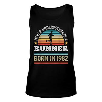 Runner Born In 1982 40Th Birthday Running Gift Dad Unisex Tank Top - Seseable