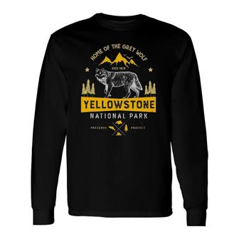 Yellowstone National Park Grey Wolf Long Sleeve T-Shirt T-Shirt | Mazezy DE