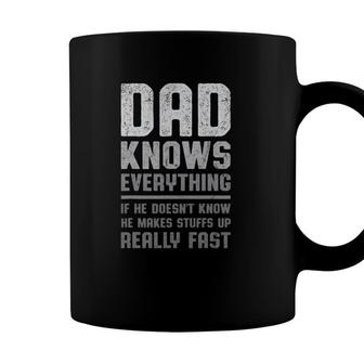 Funny Fathers Day Dad Knows Everything Dad Joke Periodically Coffee Mug - Seseable
