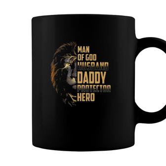 Man Of God Christian Husband Daddy Protector Hero Lion Face Perfect For Family Fathers Day Gift Coffee Mug - Seseable