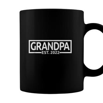 Mens Grandpa Est 2022 New Grandfather To Be Promoted Matching Coffee Mug - Seseable