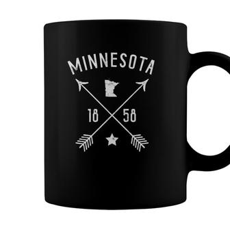Minnesota Retro Vintage Home State Map Distressed Arrows Coffee Mug - Seseable