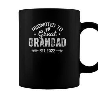 Promoted To Great Grandad 2022 Fathers Day New Grandpa Coffee Mug - Seseable