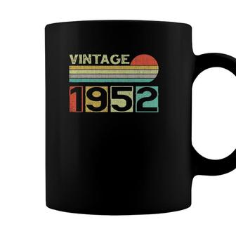 Vintage 1952 70Th Birthday Gift Men Women 70 Years Old Coffee Mug - Seseable