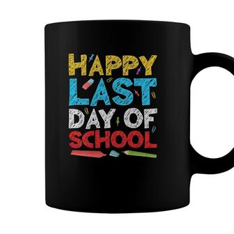 Womens Happy Last Day Of School Students And Teachers Gift V-Neck Coffee Mug - Seseable