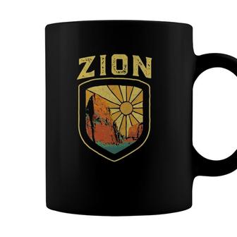 Zion National Park Vintage Badge Retro Distressed 80S Coffee Mug - Seseable