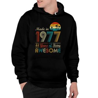 Vintage Retro Made In 1977 44Th Birthday 44 Years Old Gifts Hoodie - Seseable