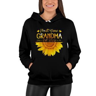 Promoted To Grandma Est 2022 First Time Grandma Sunflower Women Hoodie - Seseable