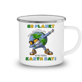 Go Planet Its Your Earth Day Dabbing Gift For Kids Camping Mug - Seseable