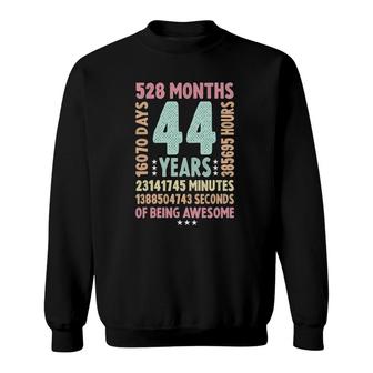 44Th Birthday 44 Years Old Vintage Retro - 44 Yr Old Sweatshirt - Seseable