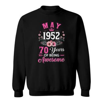 70 Year Old Made In May 1952 70Th Birthday Women Sweatshirt - Seseable