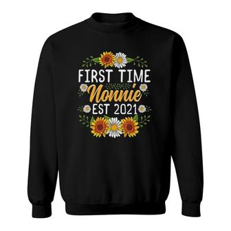 First Time Nonnie Est 2022 Sunflower Gifts New Nonnie Sweatshirt | Mazezy