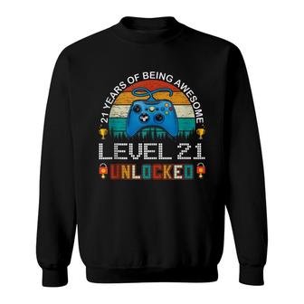Level 21 Unlocked 21St Birthday Gamer Graphic Plus Size Sweatshirt - Seseable