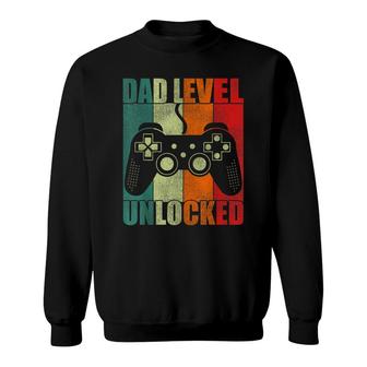 Mens Dad Level Unlocked Est 2022 New Dad Pregnancy Announcement Sweatshirt - Thegiftio UK