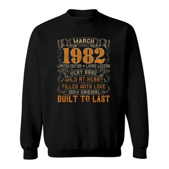 Vintage 1982 March 40 Years Old 40Th Birthday Gifts Sweatshirt - Seseable