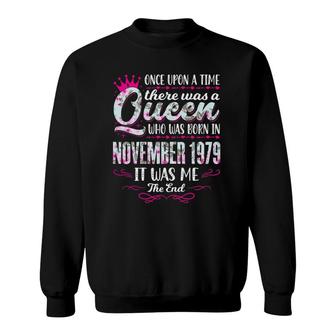 Womens Queen Born In November 1979 - Cute Women 43Rd Birthday Sweatshirt | Seseable UK