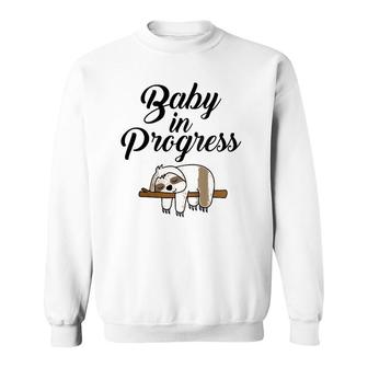 Womens Sloth Pregnancy Outfit For Pregnant Soon Moms Baby Belly Raglan Baseball Tee Sweatshirt | Mazezy