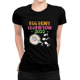 Egg Hunt Champion 2022 Easter Pregnancy Announcement Women T-shirt | Mazezy