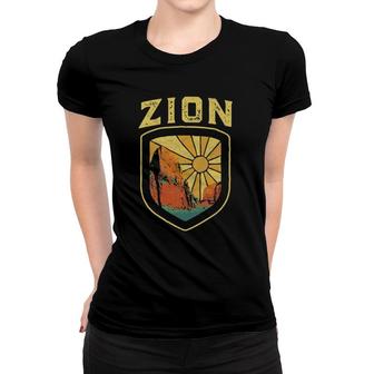 Zion National Park Vintage Badge Retro Distressed 80S Women T-shirt - Seseable