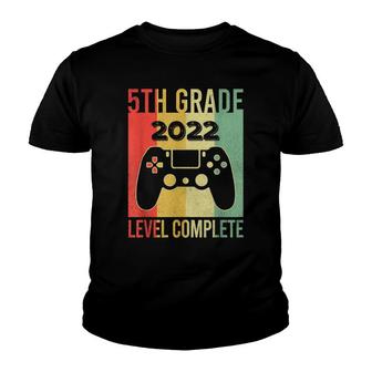 5Th Grade Class Of 2022 Video Games Vintage Graduation Gamer Youth T-shirt - Thegiftio UK