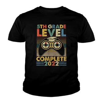 5Th Grade Level Complete 2022 Video Games Graduation Youth T-shirt - Thegiftio UK
