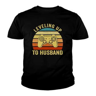 Leveling Up To Husband Engagement Groom Video Games Gamer Youth T-shirt | Mazezy