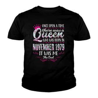Womens Queen Born In November 1979 - Cute Women 43Rd Birthday Youth T-shirt - Seseable