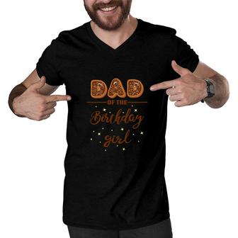 Dad Of The Birthday Girl With With Beautiful Cakes Men V-Neck Tshirt - Seseable