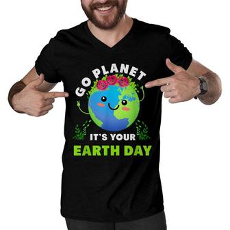 Earth Day 2022 Restore Earth Nature Planet Cute Earth Day Men V-Neck Tshirt - Seseable