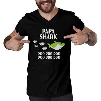 Mens Papa Shark Doo Doo Papa Gifts For Grandpa Fathers Day Men V-Neck Tshirt - Seseable