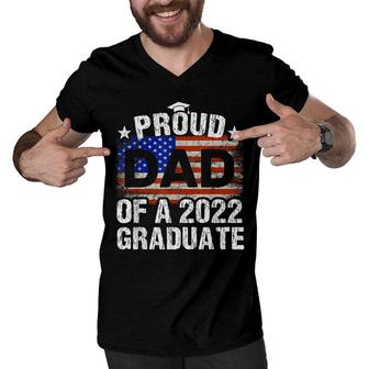 Mens Proud Dad Of A 2022 Graduate Usa Flag Graduation Vintage Men V-Neck Tshirt - Seseable