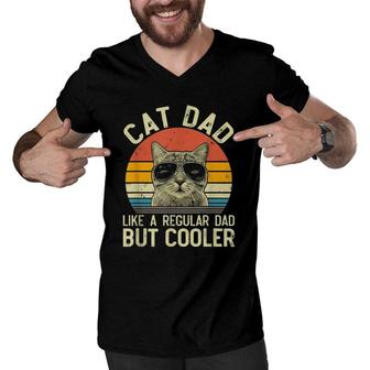 Mens Vintage Cat Dad Regular Dad Proud Daddy Meowica Fathers Day Men V-Neck Tshirt - Seseable