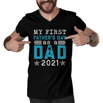 My First Fathers Day As A Dad 2021 First Time Daddy New Dad Vintage Men V-Neck Tshirt - Seseable