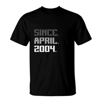 18Th Birthday Gifts 18 Years Old Legend Since April 2004 Ver2 T-Shirt - Seseable