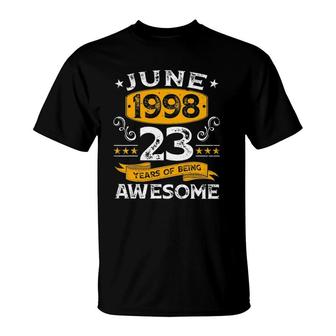 23Rd Birthday Distressed June 1998 Decorations 23 Years Old T-Shirt - Seseable