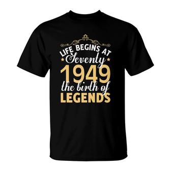 70Th Birthday Gift Vintage 1949 Classic T-Shirt - Monsterry