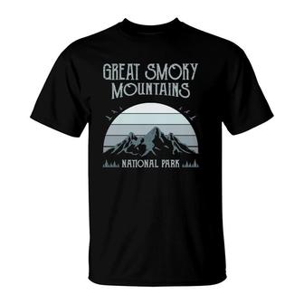 Great Smoky Mountains Vintage National Park Gift T-Shirt - Seseable
