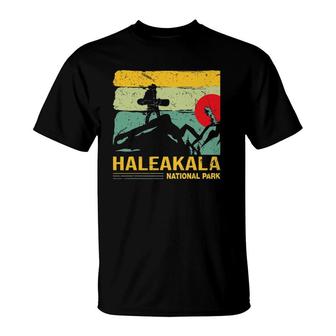 Hawaii Maui Snowboard Vintage Haleakala National Park T-Shirt - Seseable