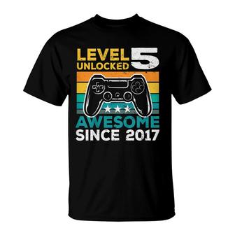 Kids Level 5 Unlocked Awesome 2017 5Th Birthday Boy Video Game T-Shirt - Seseable