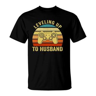 Leveling Up To Husband Engagement Groom Video Games Gamer T-shirt - Thegiftio UK