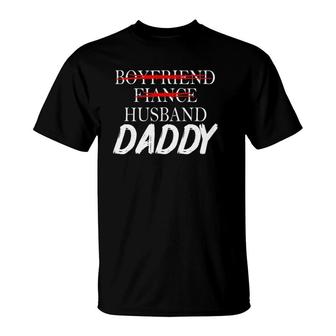 Mens Boyfriend Fiance Husband Daddy Fathers Day Gift T-Shirt - Seseable
