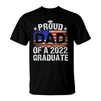 Mens Proud Dad Of A 2022 Graduate Usa Flag Graduation Vintage T-Shirt - Seseable