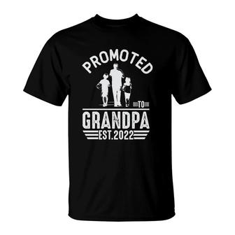 Promoted To Grandpa Est 2022 First Time New Father Day Fathers Day T-Shirt - Seseable