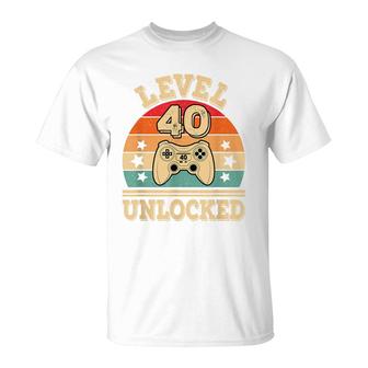 Level 40 Unlocked Video Gaming 40Th Birthday 1982 Game Retro T-Shirt - Seseable