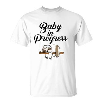 Womens Sloth Pregnancy Outfit For Pregnant Soon Moms Baby Belly Raglan Baseball Tee T-Shirt | Mazezy
