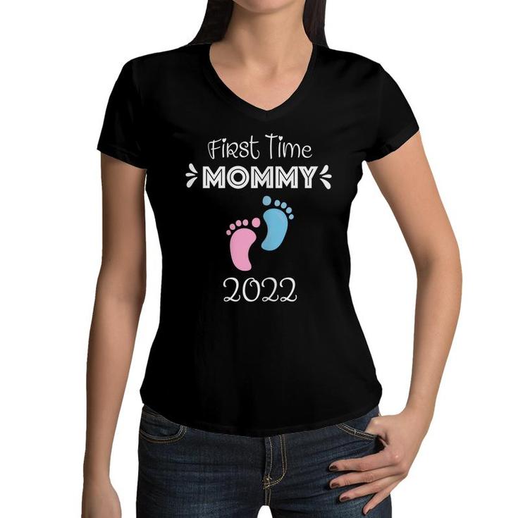 First Time Mommy 2022 Funny New Mom Promoted To Mommy 2022  Women V-Neck T-Shirt