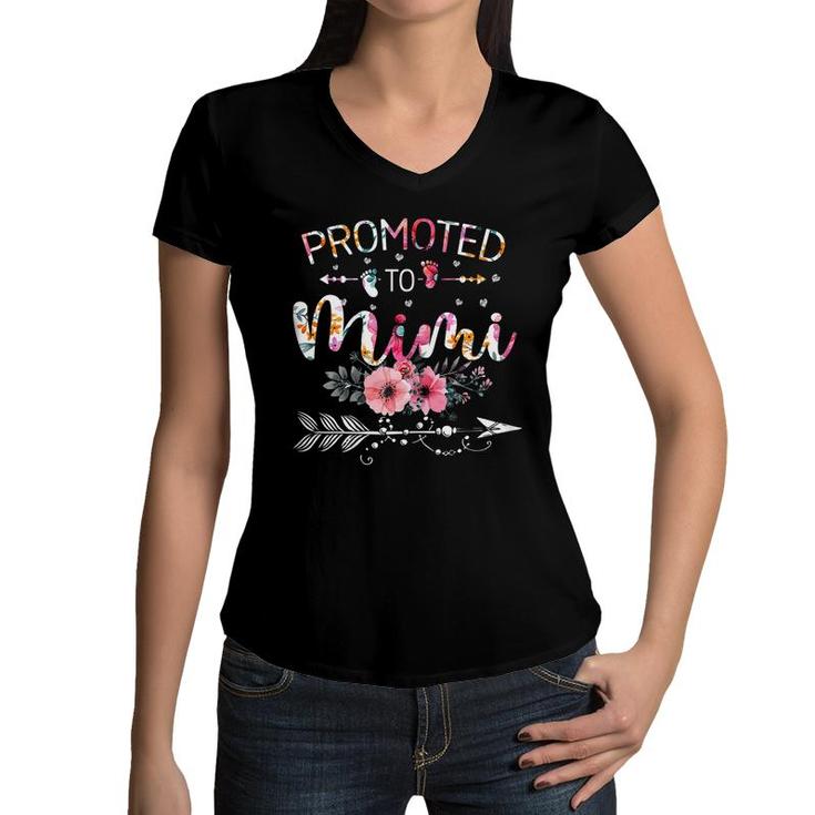 Womens Promoted To Mimi 2022  Funny New Grandma Mothers Day  Women V-Neck T-Shirt