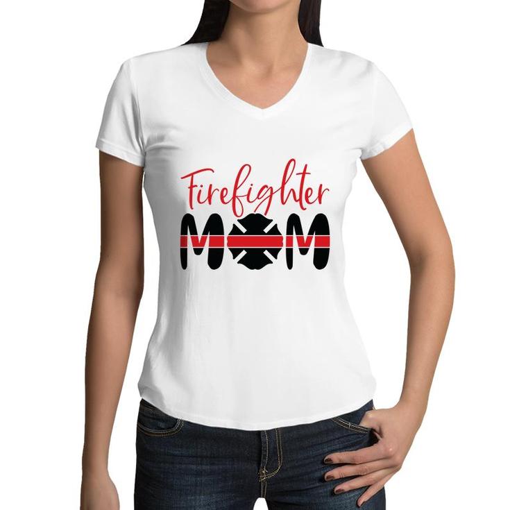 Firefighter Mom Red Decor Black Graphic Meaningful Women V-Neck T-Shirt